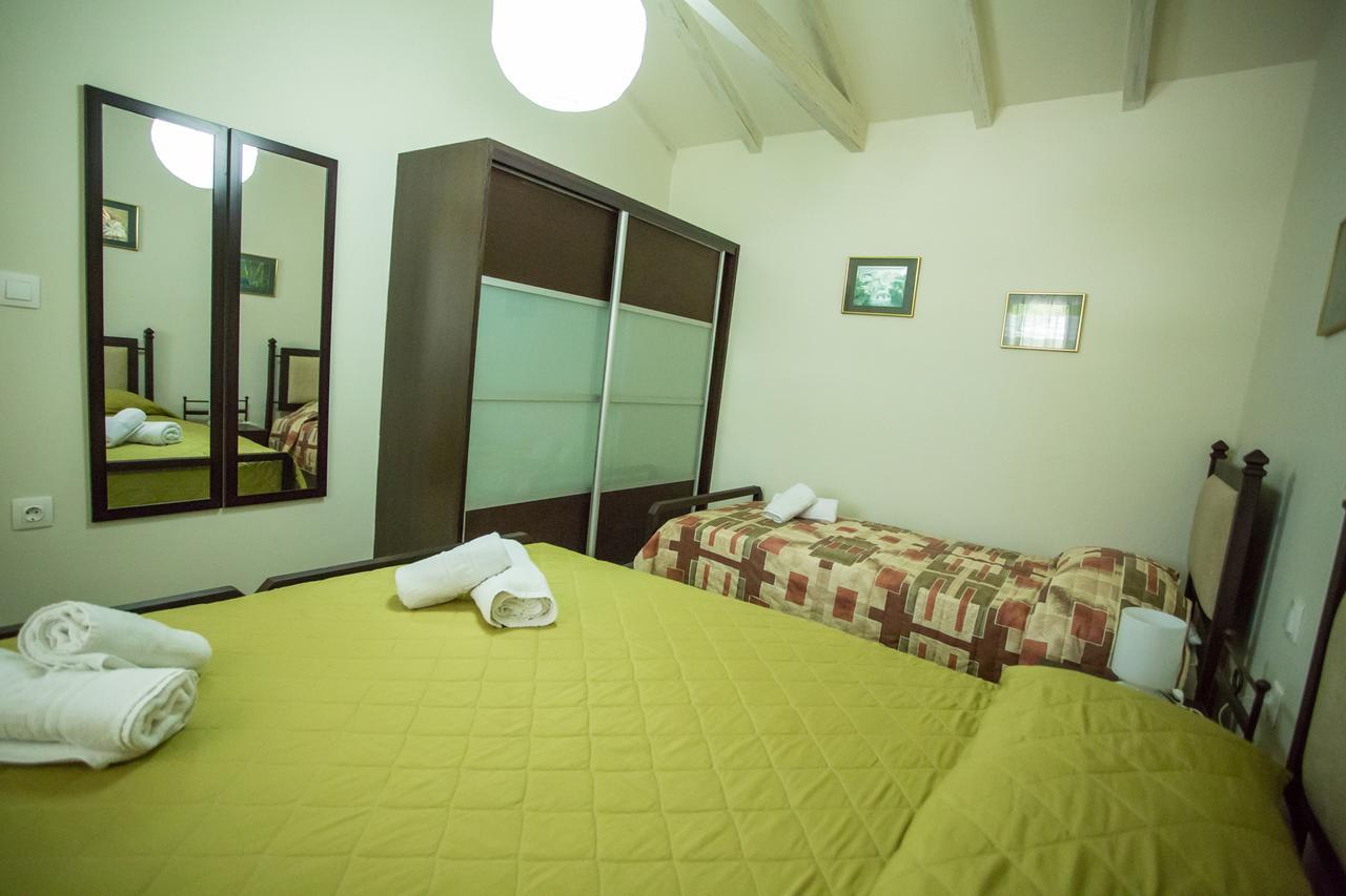 Acrocorinth Apartments Ngoại thất bức ảnh